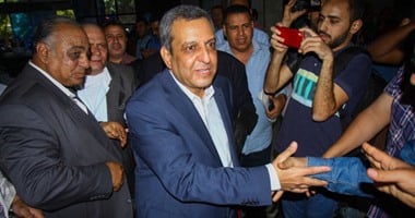 بدء التحقيق مع يحيى قلاش فى إيواء مطلوبين أمنيا بالنقابة