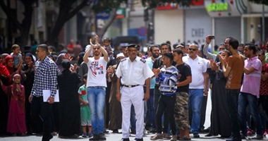 تزايد أعداد المواطنين الشرفاء أمام نقابة الصحفيين