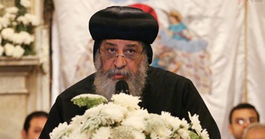 البابا تواضروس يغادر القاهرة متوجها إلى فيينا فى رحلة علاجية ورعوية