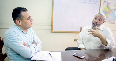 لماذا يستهدف عراب تل أبيب استقطاب أساتذة جامعة الأزهر  ؟ عميد الدراسات الإسلامية: مخطط خبيث ضد المؤسسة يقوده باحث يحمل الجنسية الأمريكية  ولن ينساق أحد خلفه.. هشام النجار: محاولة لاختراق المؤسسة الدينية المصرية