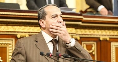 بعد نشر "اليوم السابع" مخالفة وزير الزراعة للقانون.. "فايد" يلغى قراره بتعيين برلمانى فى البنك الزراعى.. الوزير: الرجوع للحق فضيلة.. والاسلامبولى: إلغاؤه انتصار للقانون 