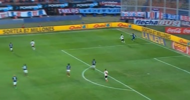 بالفيديو.. جنرال حظ يصحح أخطاء الحراس بالدوري الارجنتينى