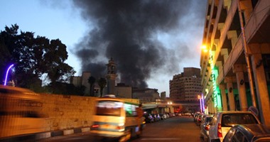 انتقال رئيس نيابة الموسكى لموقع حريق الرويعى فى العتبة