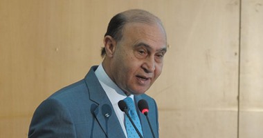 مهاب مميش: هيئة قناة السويس حريصة على تدريب وتنمية الموارد البشرية