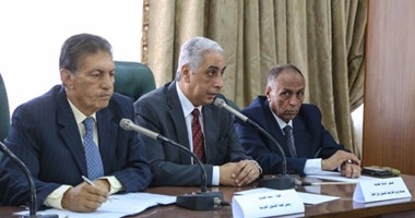 شئون عربية النواب تدين تفجيرات بغداد والحادث الإرهابى بالبحرين 