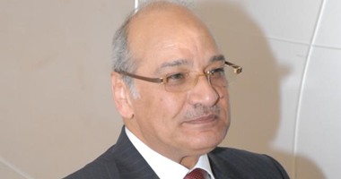 محمود أبو العيون تعليقًا على شائعة السحب النقدى:"لا تنصتوا للتفاهات"