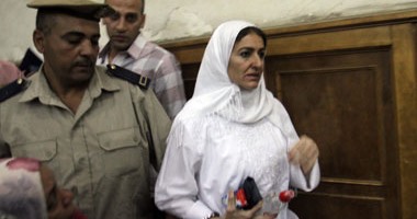 ‎تجديد حبس تشكيل عصابى تتزعمه موظفة بنك بتهمة النصب على شقيق ياسمين النرش
