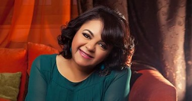 عرض كليب "حنين لماضى" للمطربة حنان ماضى على القنوات أول أغسطس