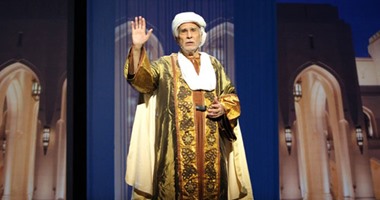 بالصور.. عبد الرحمن أبو زهرة يبهر جمهور دار أوبرا مسقط فى دور بن بطوطة