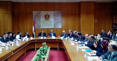 هل تحسم لقاءات وزيرا الصناعة والاستثمار ملف مدينة نسيج المنيا؟