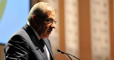 محلب يوجه باستكمال كافة مشروعات الطرق فى مواعيدها المقررة دون تأخير