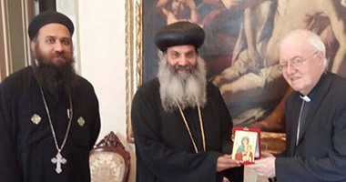 بالصور.. أسقف الكنيسة القبطية بروما يكرم رئيس أساقفة تورينو لافتتاح أول كنيسة قبطية