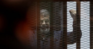 غدا.. محاكمة محمد مرسى و24 آخرين فى قضية "إهانة القضاء"