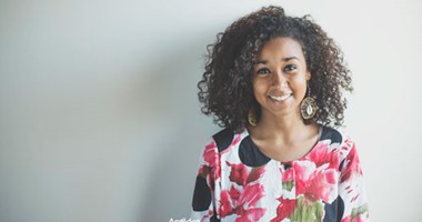 "حلاوة الست مش باللبس ولا الماركات"..أنتيكا عمل فوتو سيشن عن "دعاء"
