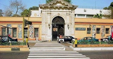أستاذ مسيحى يدعو لإقامة أول إفطار جماعى فى كلية فنون تطبيقية
