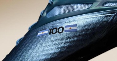 ميسى يدخل المئوية مع التانجو بالحذاء 100