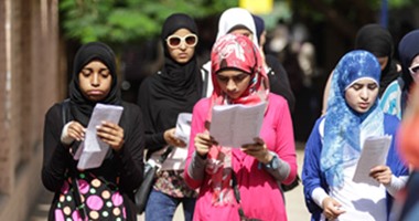 طلاب الثانوية العامة بالفيوم: امتحان الأحياء طويل جدا ومعقد