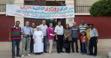 روتارى والآباء الفرنسيسكان ينظمان موائد الوحدة الوطنية يوميا بأبو قير