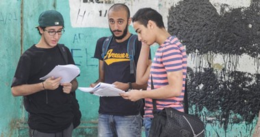 بدء امتحان "الديناميكا" لطلاب النظام الحديث بالثانوية العامة