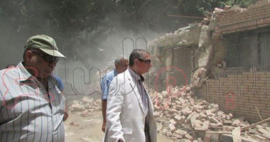 بالصور.. إزالة 33 فصلا دراسيا مخالفا للمرحلتين الإعدادية والثانوية بالمنيل