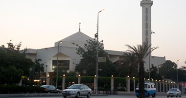المئات يؤدون صلاة الجنازة على النائب العام بمسجد المشير طنطاوى