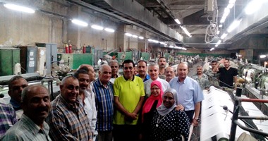 نقابة النسيج تزور الشركات لتوعية العمال بالمشاركة فى الانتخابات