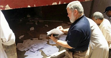 "واتس آب اليوم السابع": بيانات المتقدمين لـ"كروت البنزين" على الأرض بفيصل