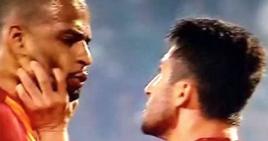 بالفيديو.. خناقة بين لاعبين من جالطه سراى فى نهائى كأس تركيا