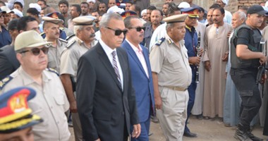 محافظ قنا يتوجه لمطار الأقصر لاستقبال جثمان شهيد قنا بحادث رفح الإرهابى