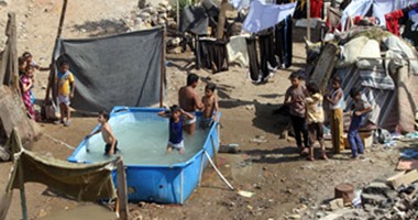 "بورتو أم محمود" مصيف "الغلابة" بالدويقة.. وحوض سباحة بجنيه