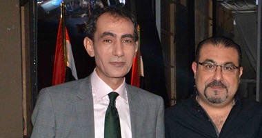 يسرى فودة معلقا على استقالة ألبرت شفيق من "on tv": أهنئه على شجاعة القرار وأعزى زملائى بالقناة.. ويؤكد: ألبرت "صنايعى" ونموذج نادر فى العمل التليفزيونى.. ولولا قيادته للقناة كنت أشك فى انضمامى إليها 
