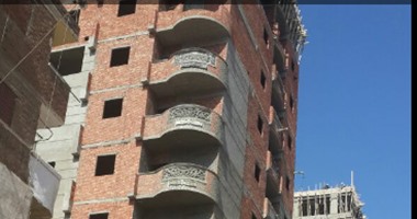 "واتس آب اليوم السابع": أبراج مخالفة وبدون ترخيص بمحرم بك بالإسكندرية