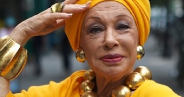 موضة الجدات.. "لا تخجلى من سنك وخليكى ستايل"
