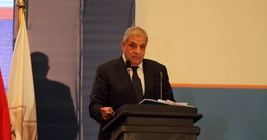 محلب يصل شرم الشيخ لحضور قمة التجمعات الاقتصادية
