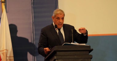 محلب: لن نبيع أى شركة وإنشاء صندوق سيادى لهيكلة القطاع العام