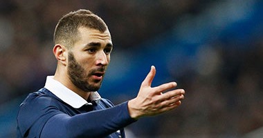 يورو 2016.. بنزيما يرد على منتقديه بـ"صورة" يوم انطلاق البطولة