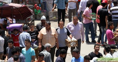 عودة الحياة لـ"سوق الجمعة" بعد الحريق المروع
