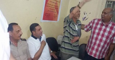 بالصور.. حكمدار البحيرة ومدير المباحث يصلان "رشيد" لحل أزمة المحامين