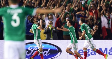 كوبا أمريكا.. المكسيك ترافق فنزويلا فى الدور الثانى بثنائية فى جامايكا