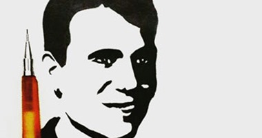 بالصور.. قارئ يبدع بلوحات فنية لوجوه مشاهير الزمن الجميل وكرة القدم