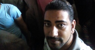 سيلفى معاناة المواطنين للحصول على كراسة التأمين الصحى فى "أوسيم"