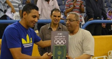 بالصور .. استاد القاهرة يكرم جودة وبسيونى ونور الدين فى يوم رياضى للعاملين