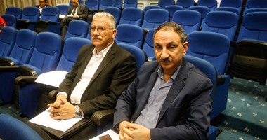بالصور.. النائب مجدى ملك يطالب بإقالة مسئول الرى بالمنيا ويصفه بـ"غير المتعاون" مع الفلاحين