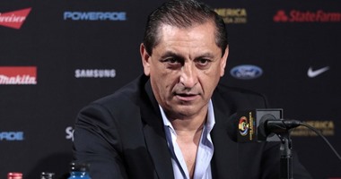 كوبا أمريكا.. دياز يستقبل من تدريب باراجواى بعد وداع البطولة