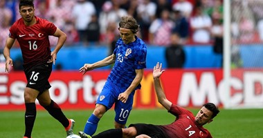 يورو 2016.. 30 دقيقة..التعادل السلبى يسيطر على قمة كرواتيا وتركيا