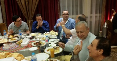 بالصور.. نجوم الكرة والإعلام فى إفطار حرب الدهشورى