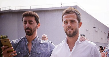 بالصور..بيانيتش يصل يوفنتوس للخضوع للكشف الطبى