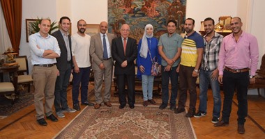 وزير الثقافة يمنح الفائزين بجائزة الإبداع منحة دراسية لإيطاليا