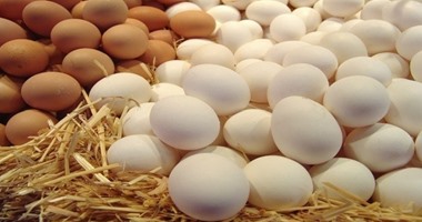 رغم زيادة الطلب لعمل كعك العيد..كرتونة البيض تتراجع 4 جنيهات