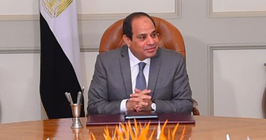 ممثلو سيناء ومطروح والبحر الأحمر وأم مثالية بجوار السيسى على مائدة الإفطار